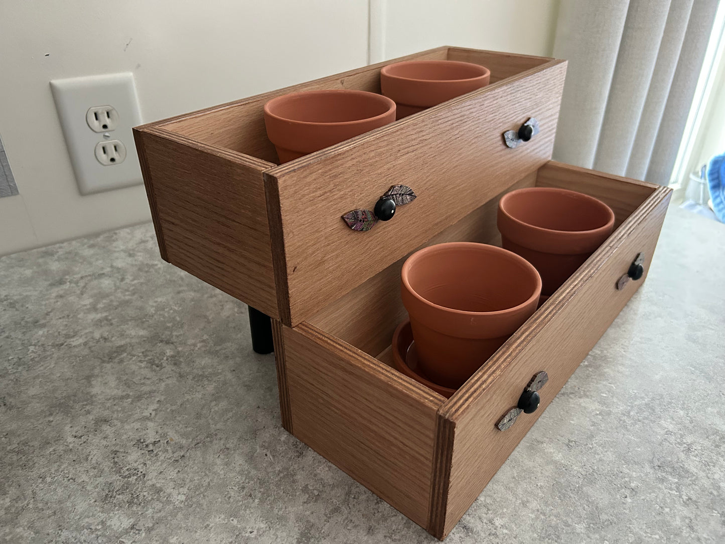 wooden double shelf planter