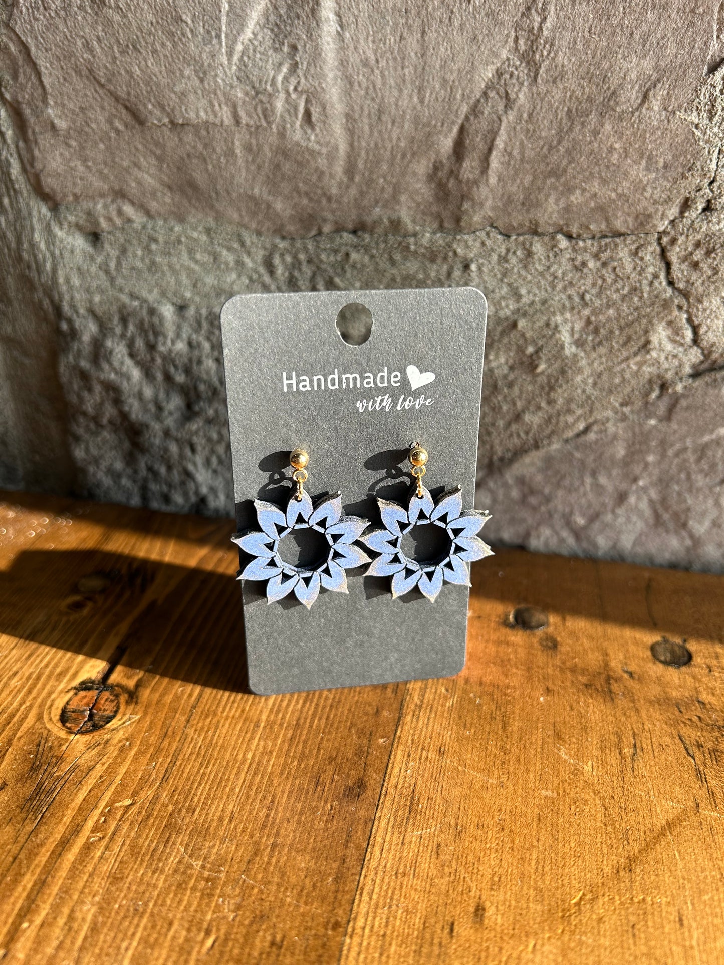 Cut out star earring