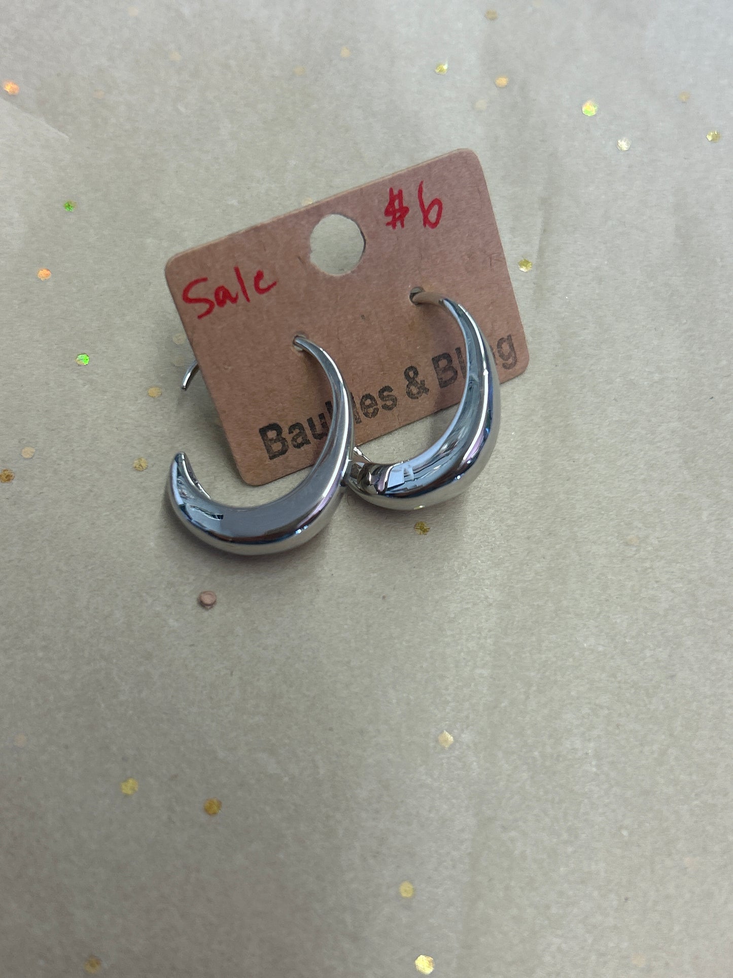 Silver style ear rings
