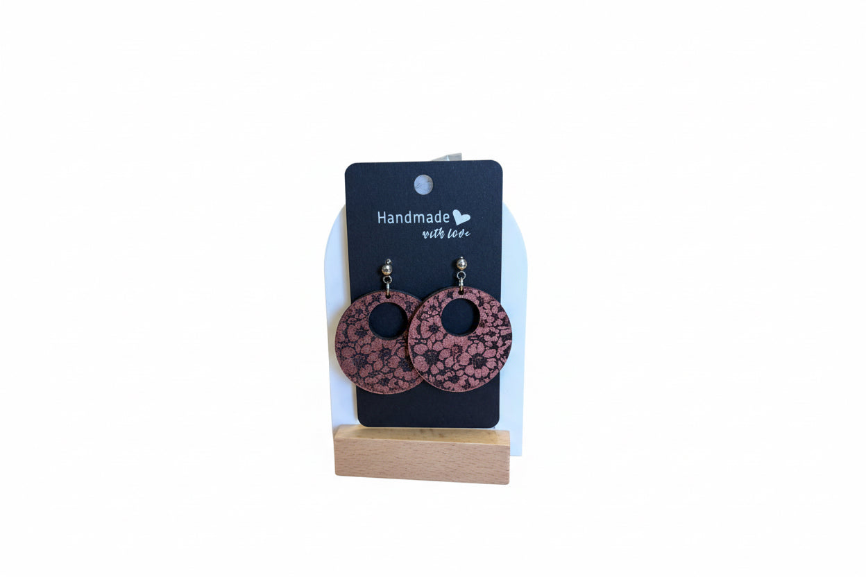 Floral light red hoop earrings