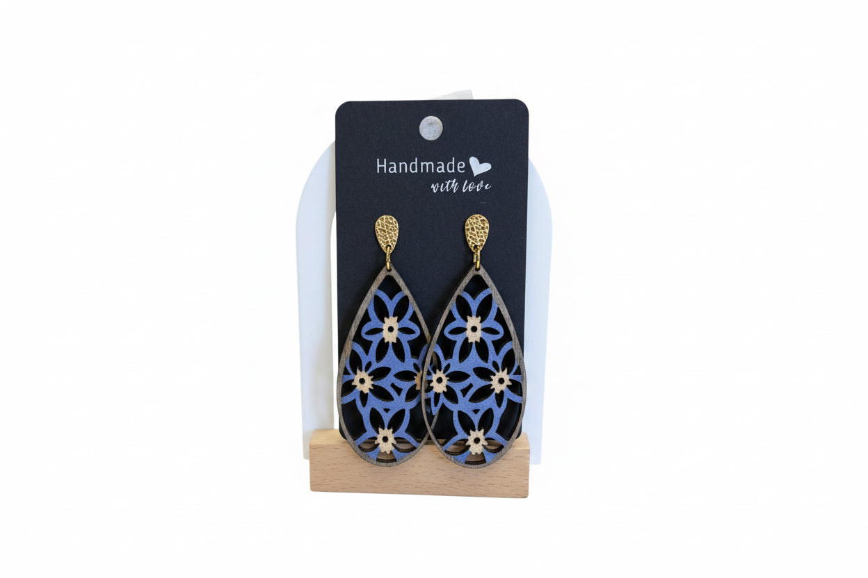 Cut out purple flower earring