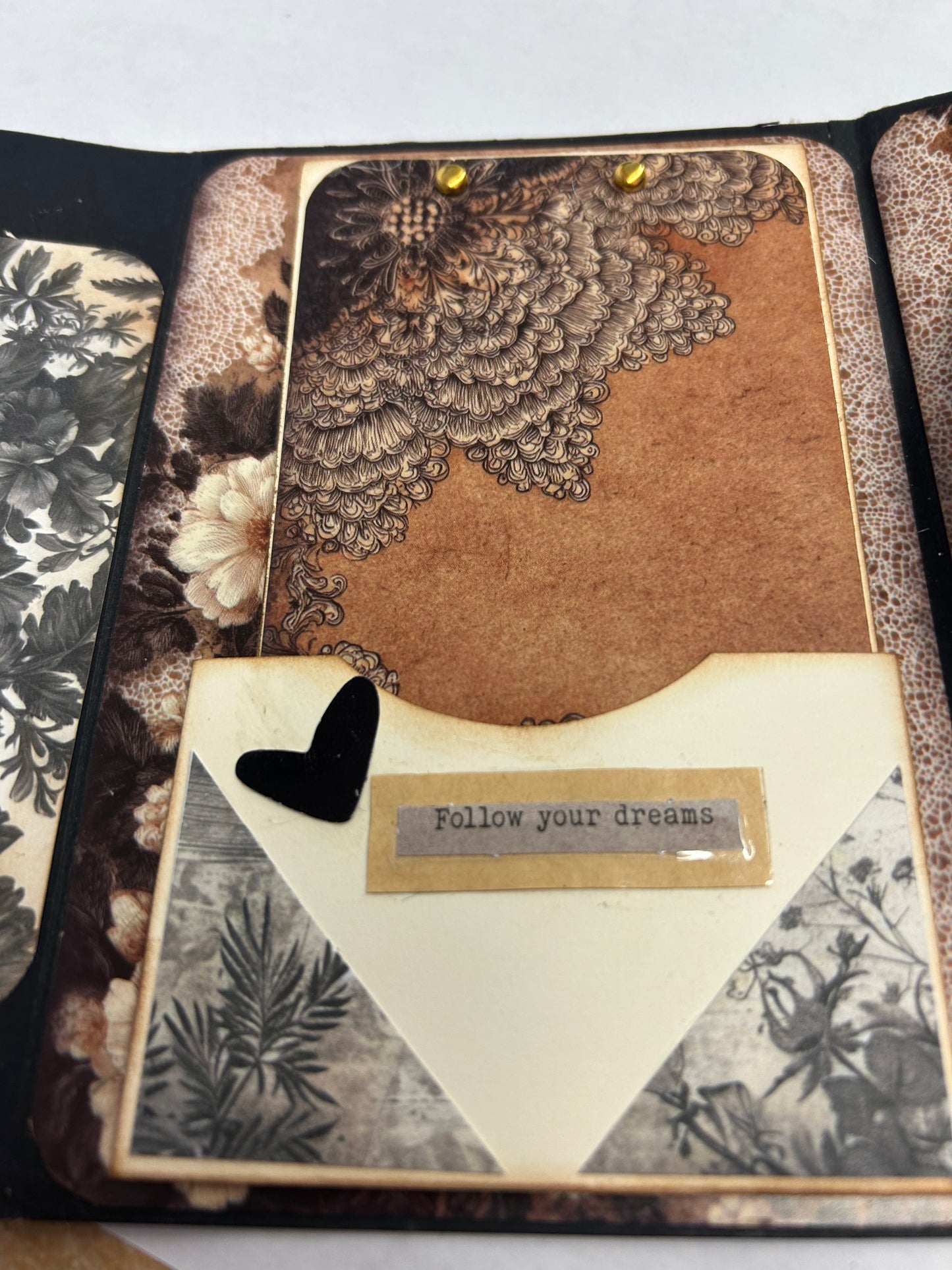 Envelope Folio Heart Charmed bookmark