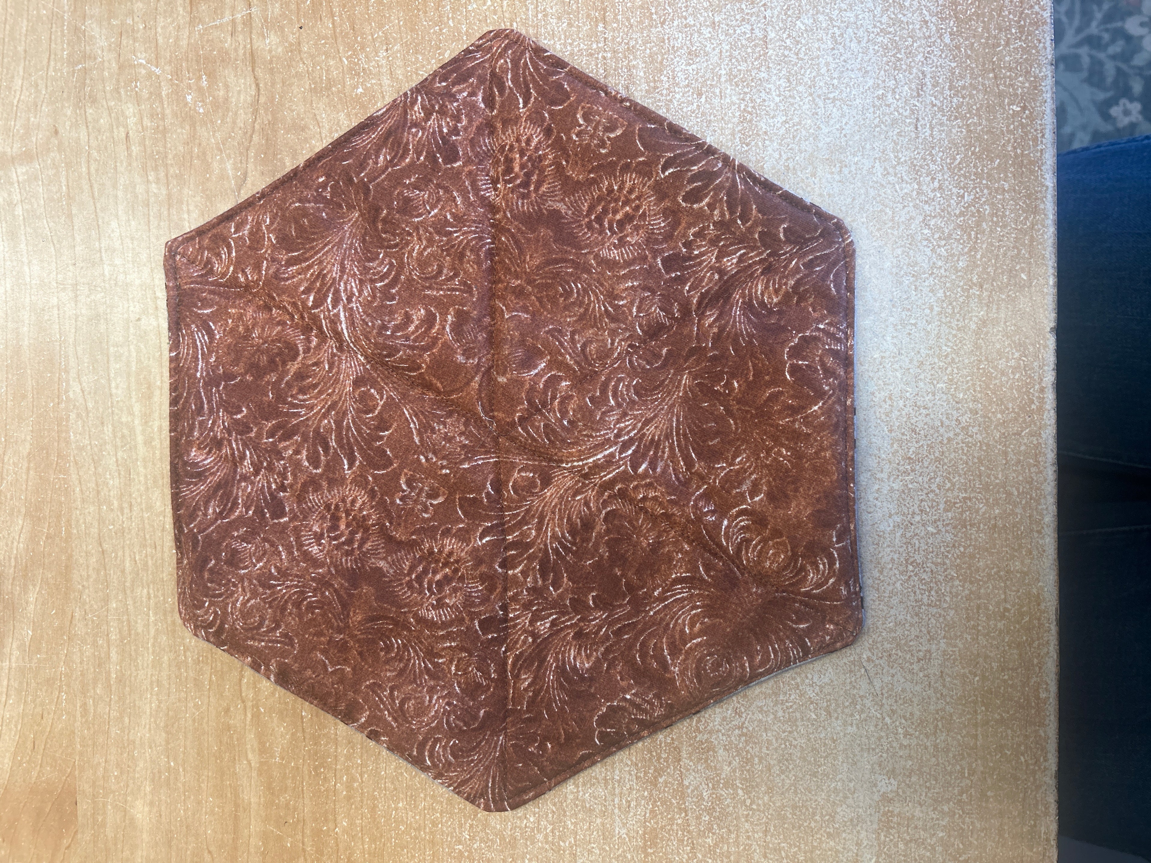 10” Hexagon Animal Themed Table Mat