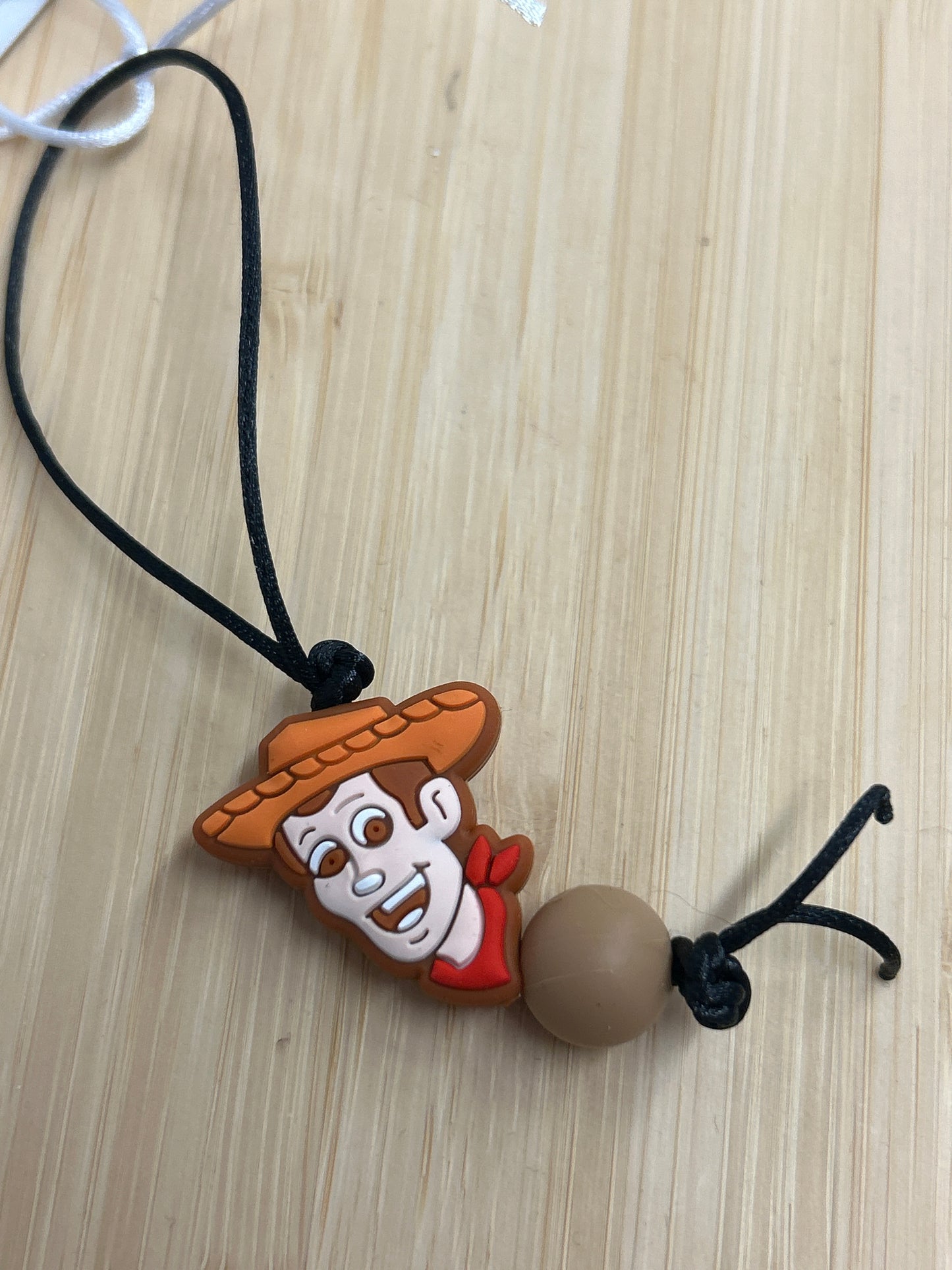 Silicone beaded zipper pulls