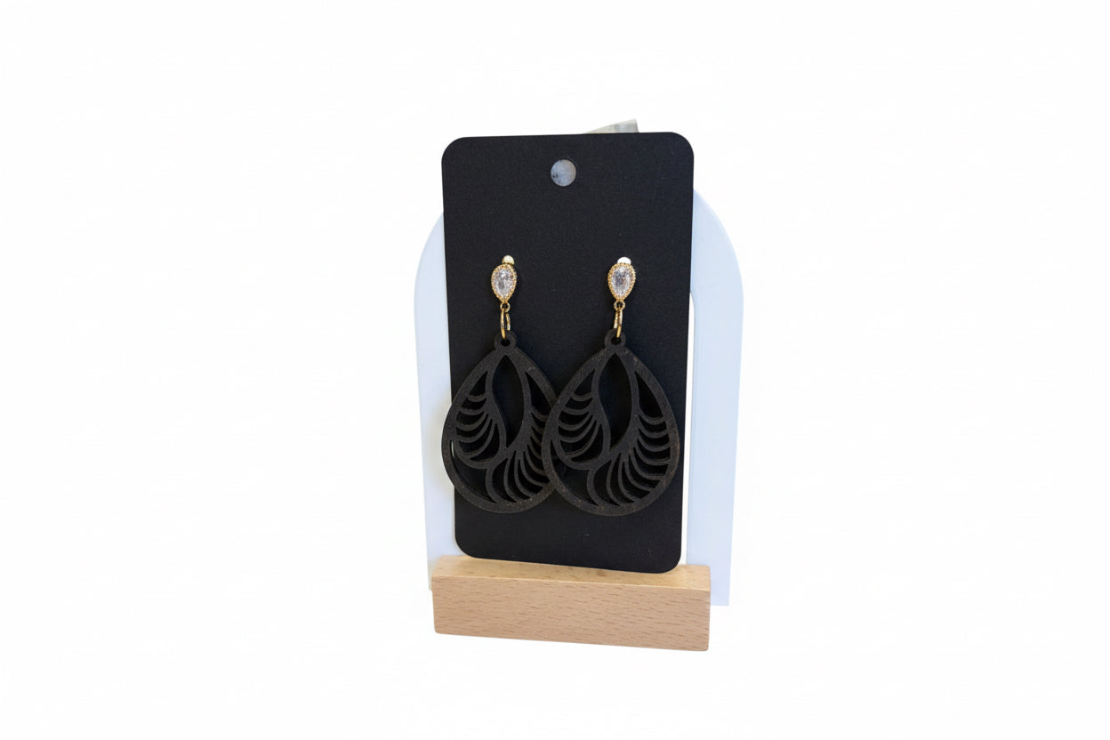 Cut out geometric earrings