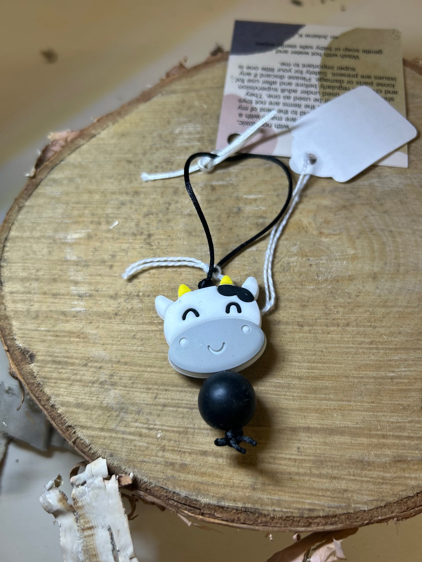 Silicone beaded zipper pulls