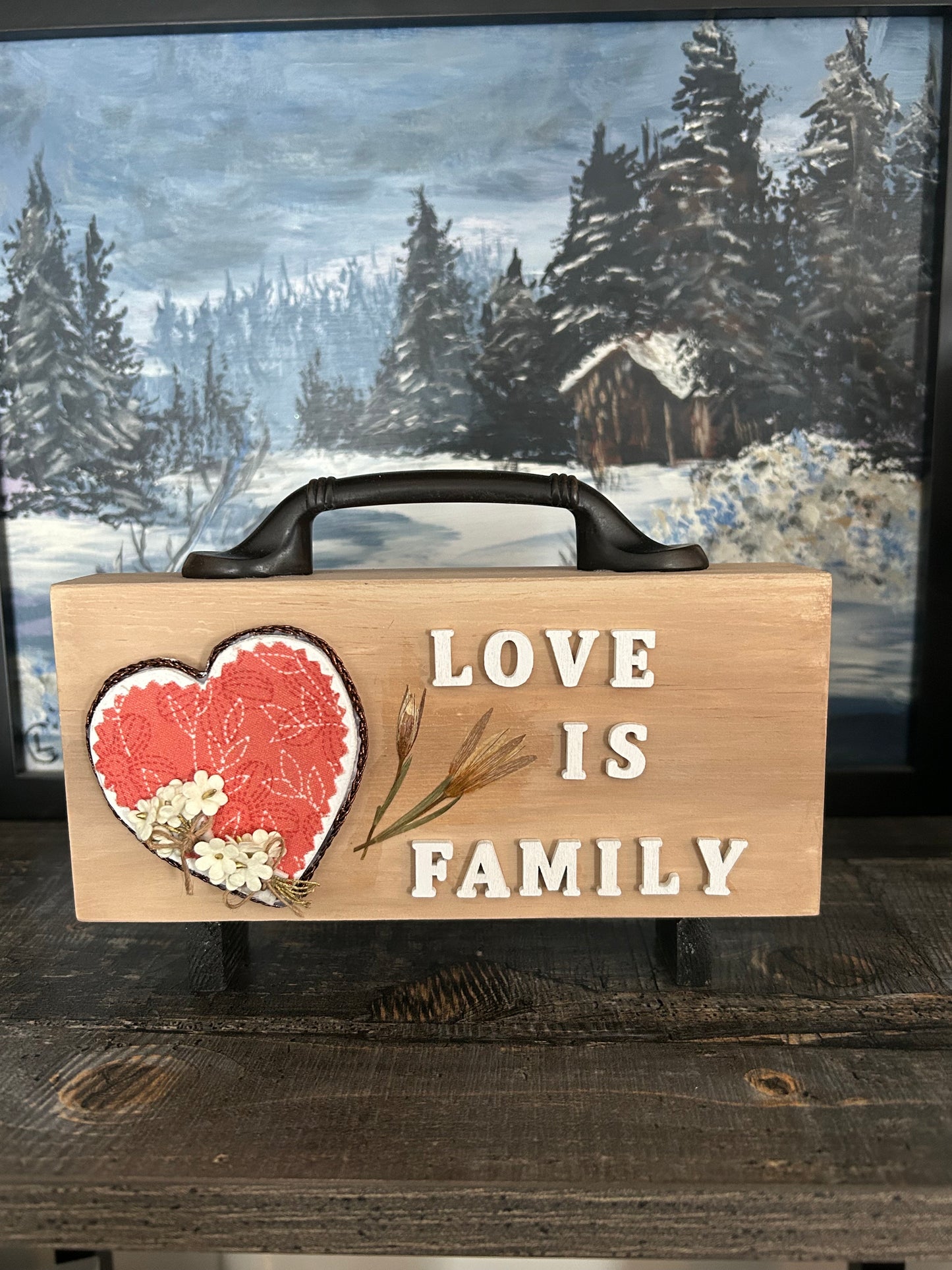 Love is Family decor